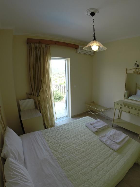 Irini'S Villa Аргостолион Номер фото